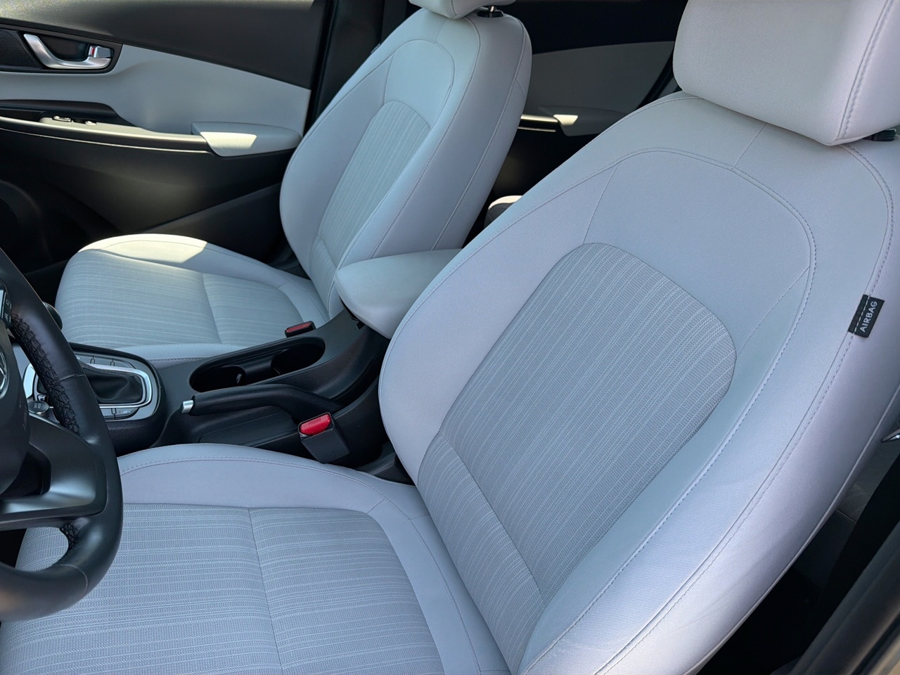 2023 Hyundai Kona SEL - Photo 18