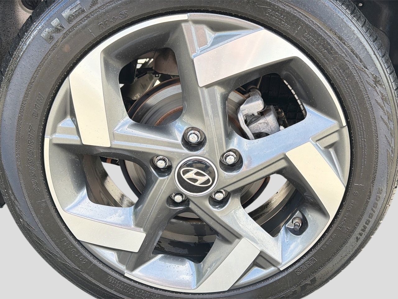 2023 Hyundai Venue SEL - Photo 14