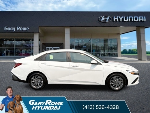 2024 Hyundai Elantra SEL - Photo 11