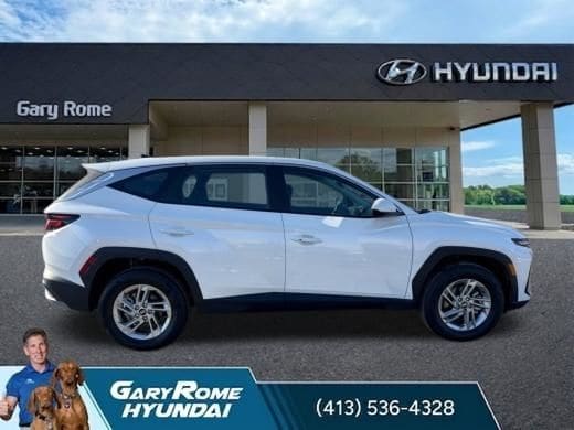 2025 Hyundai Tucson SE - Photo 10