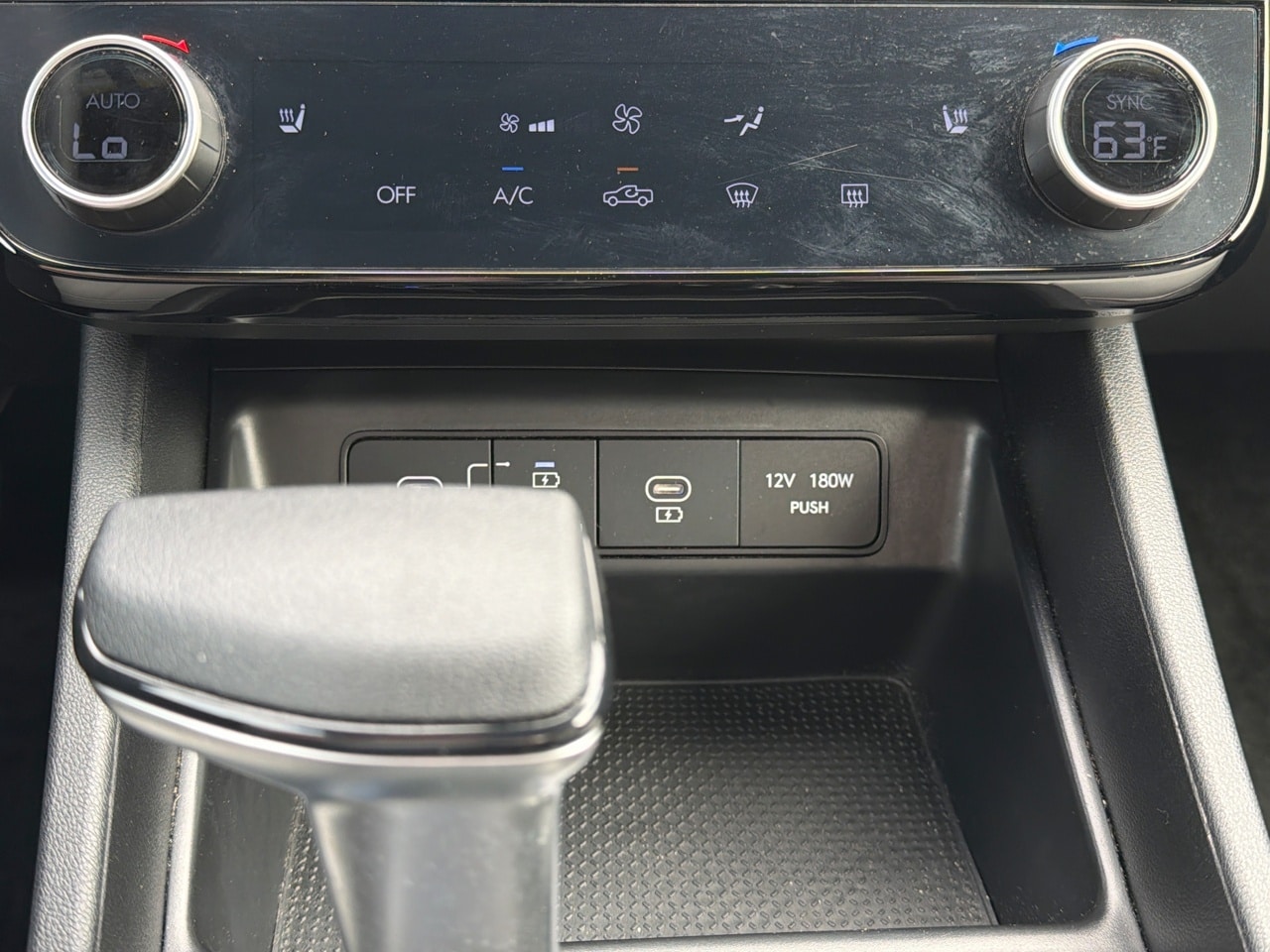 2025 Hyundai Santa Cruz SEL - Photo 24