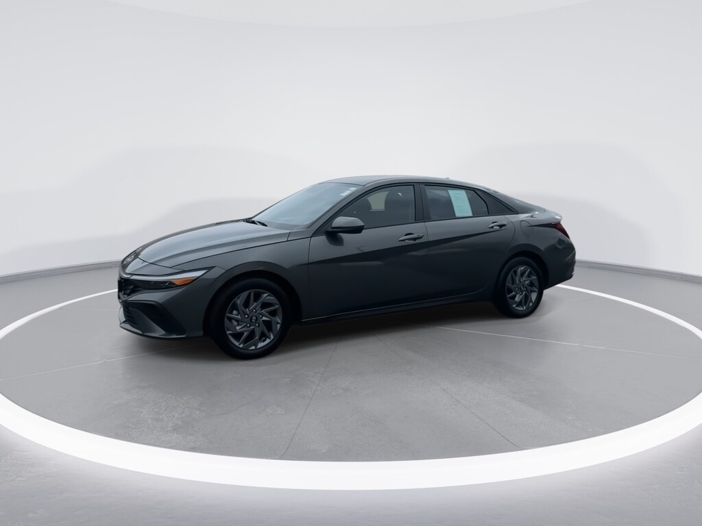 Used 2024 Hyundai Elantra SEL Sedan