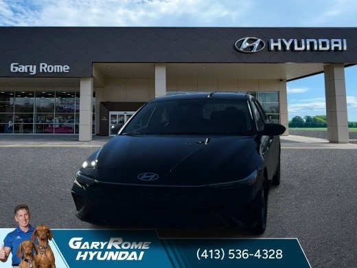 Used 2025 Hyundai Elantra SE with VIN KMHLL4DG5SU894443 for sale in Holyoke, MA