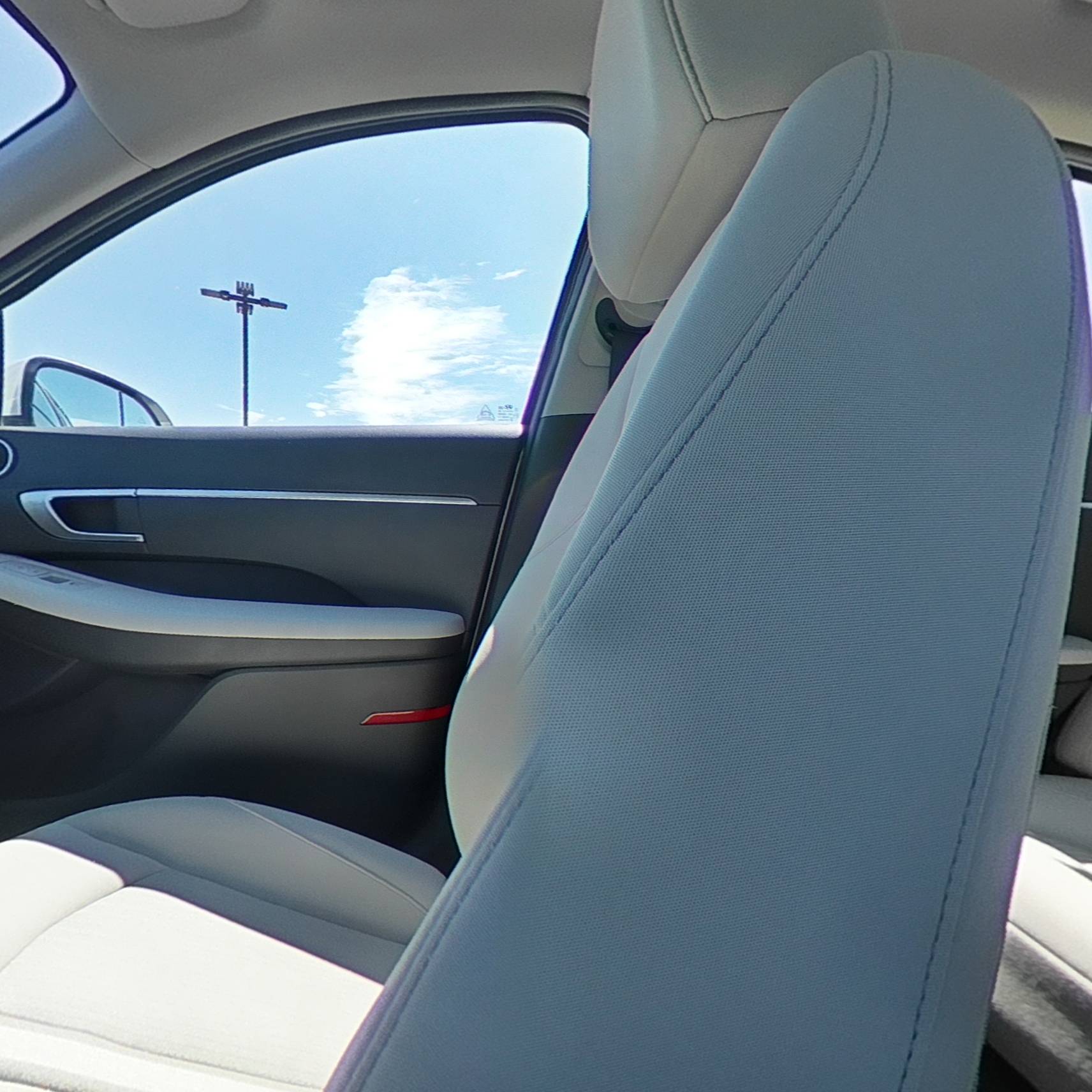 2025 Hyundai Sonata SE - Photo 30
