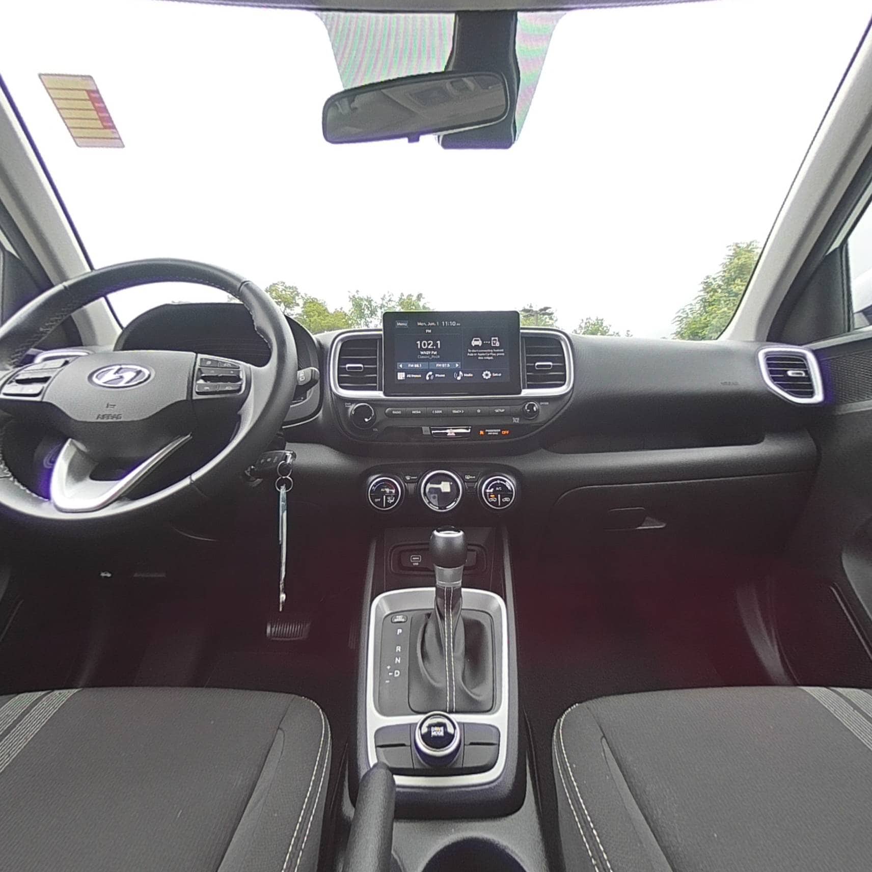 2023 Hyundai Venue SEL - Photo 30