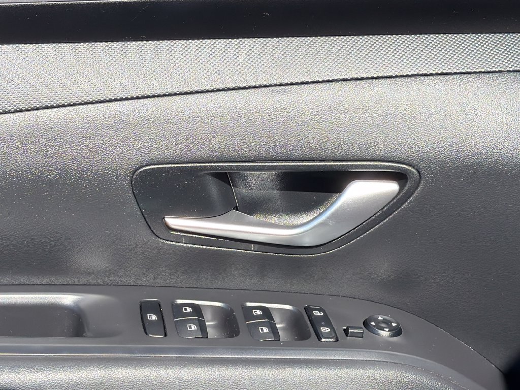 2024 Hyundai Tucson SE - Photo 11