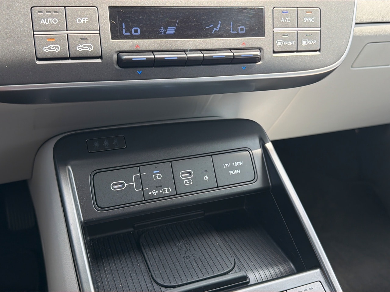 2024 Hyundai Kona Limited - Photo 24