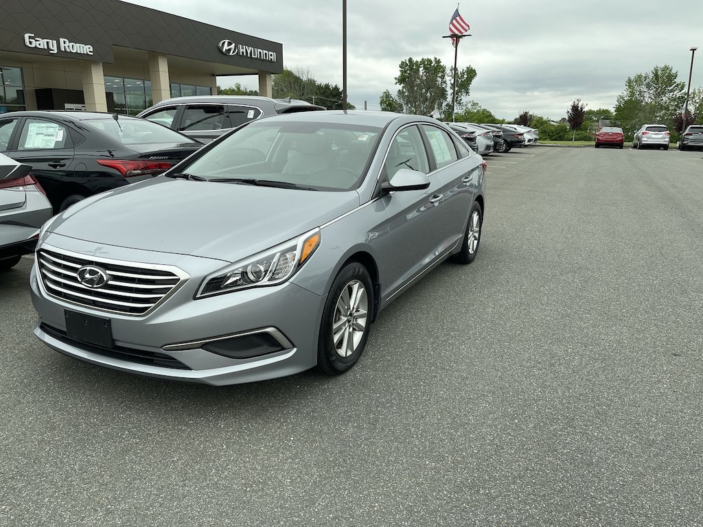 Used 2017 Hyundai Sonata w/PZEV Sedan