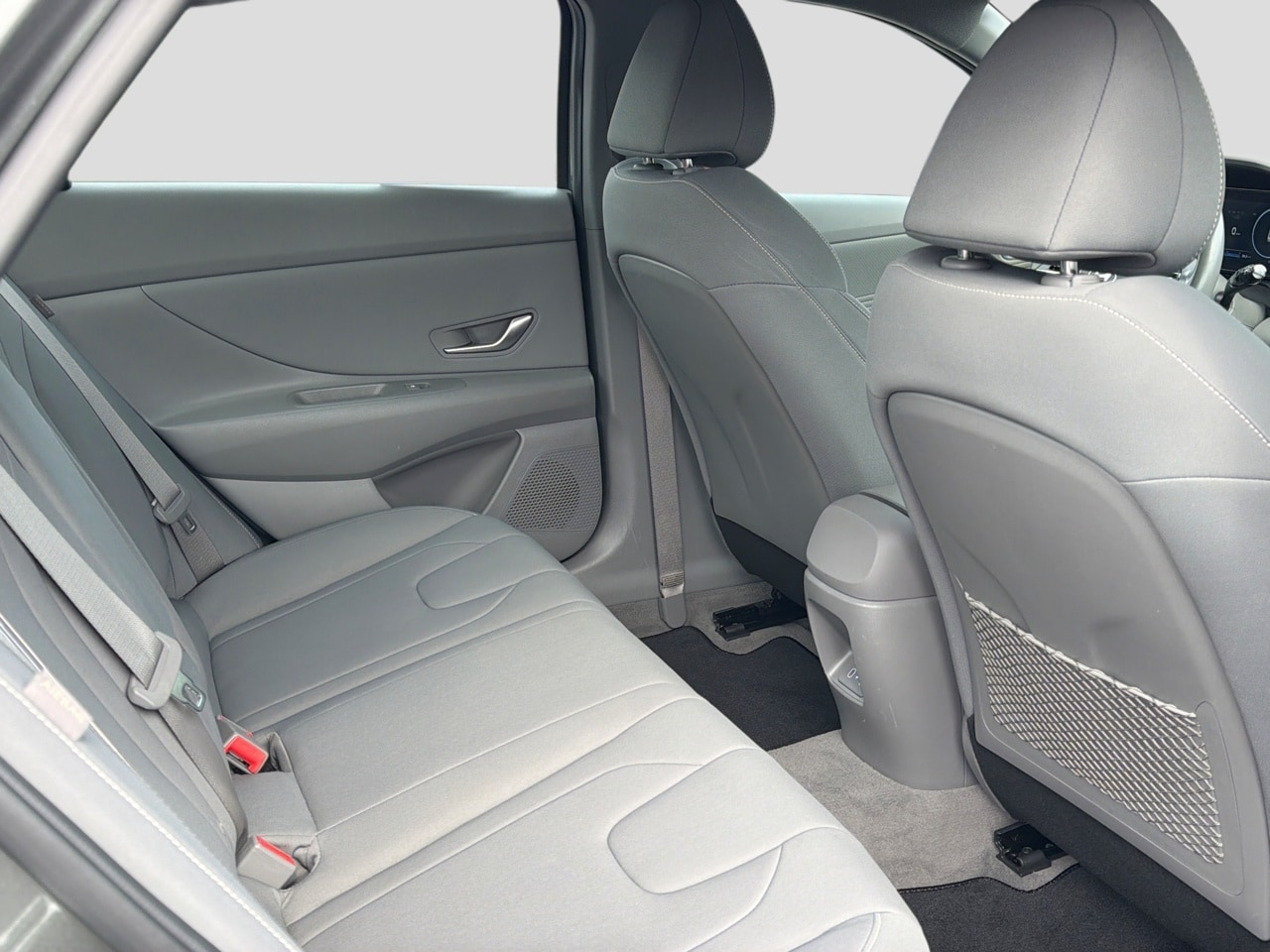 2024 Hyundai Elantra SEL - Photo 27