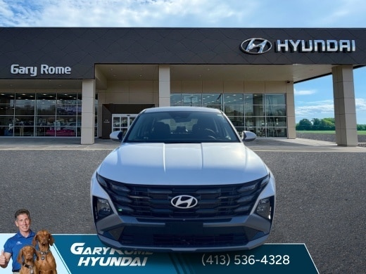 2025 Hyundai Tucson SE - Photo 3
