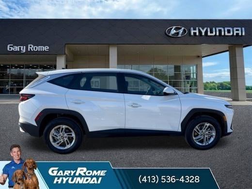 2025 Hyundai Tucson SE - Photo 10