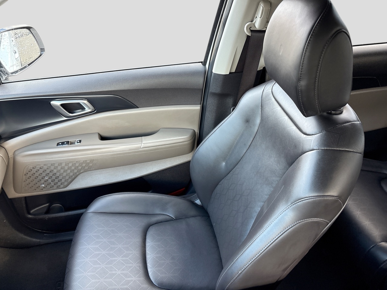 2025 Kia Carnival LXS - Photo 21