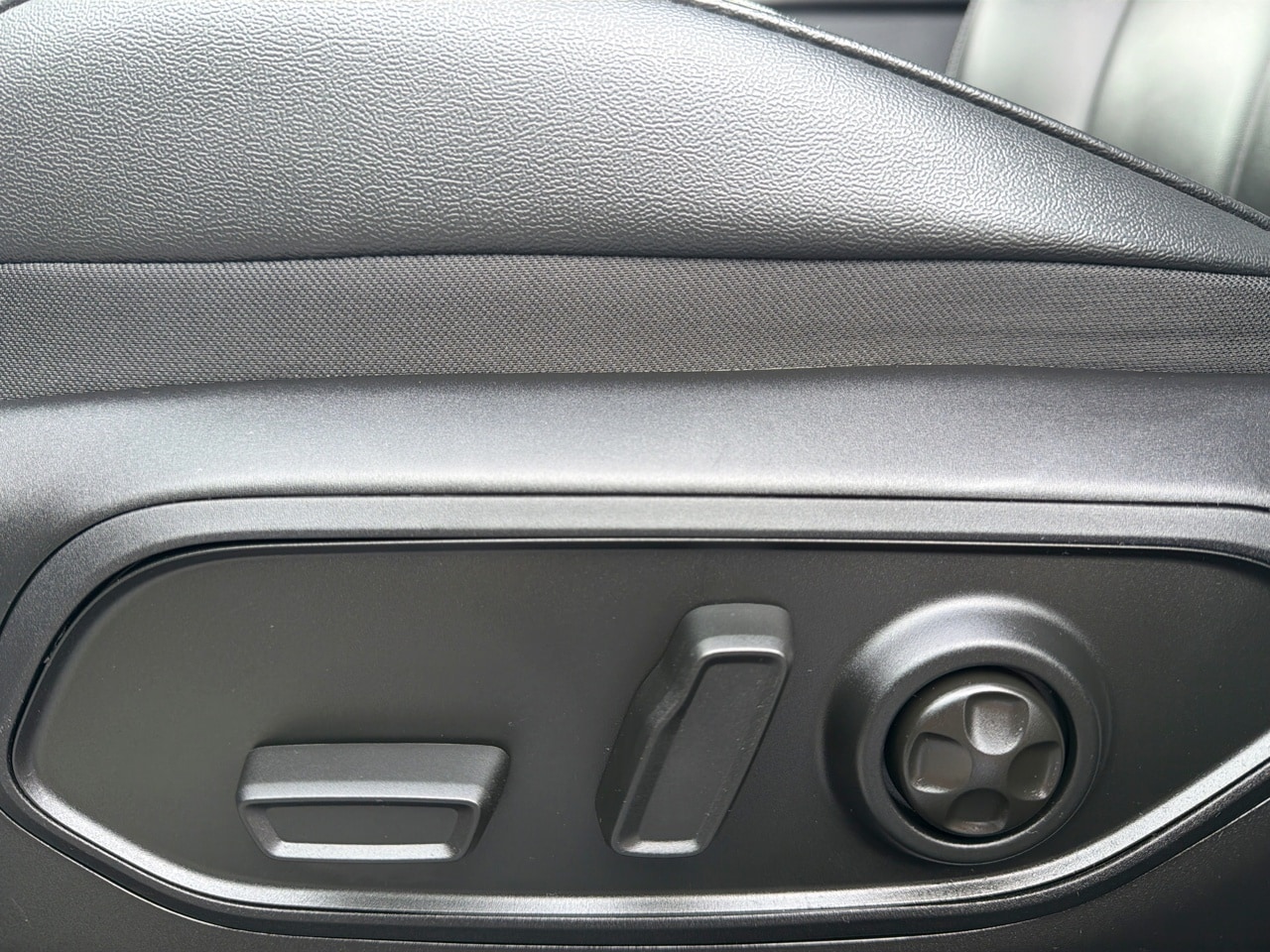 2023 Jeep Grand Cherokee Limited - Photo 17