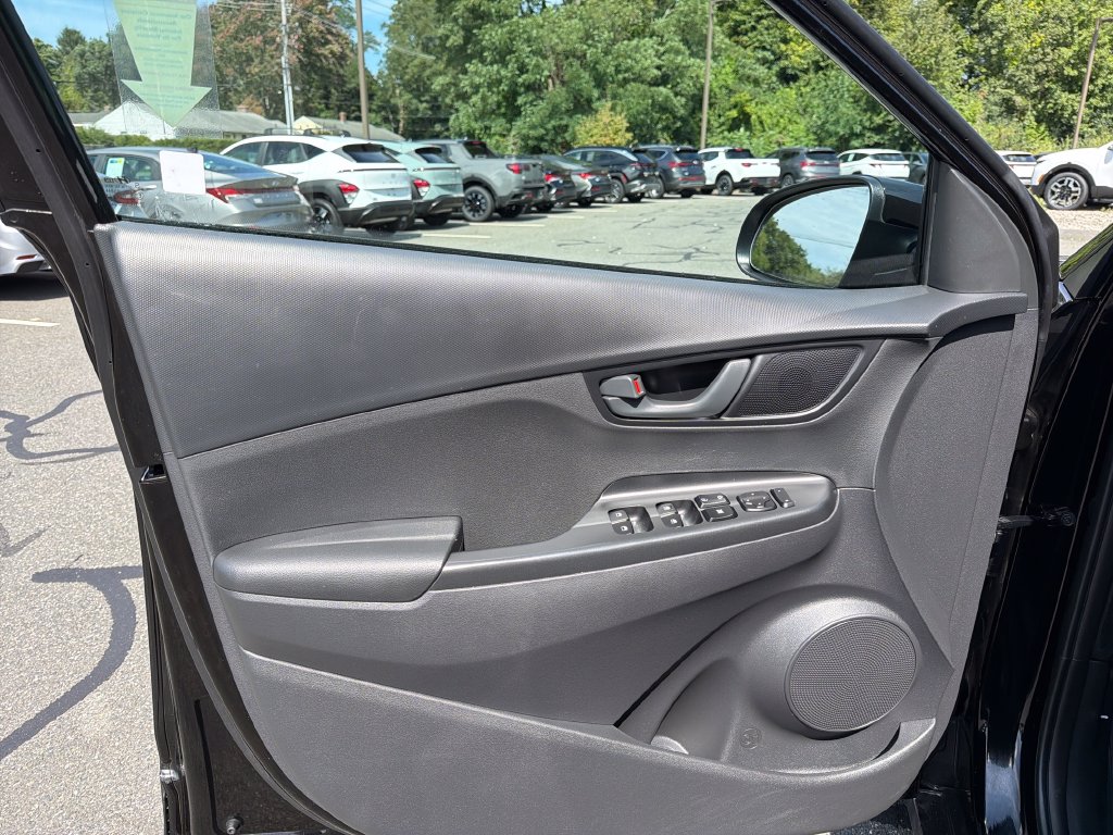 2023 Hyundai Kona SEL - Photo 11