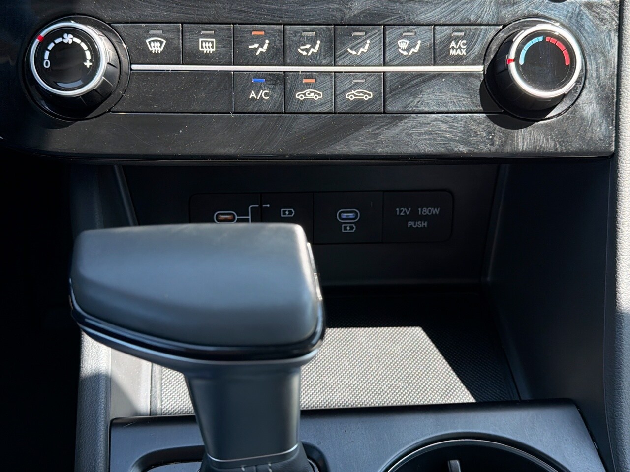 2025 Hyundai Sonata SE - Photo 23