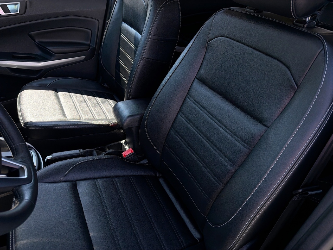 2021 Ford EcoSport Titanium - Photo 18