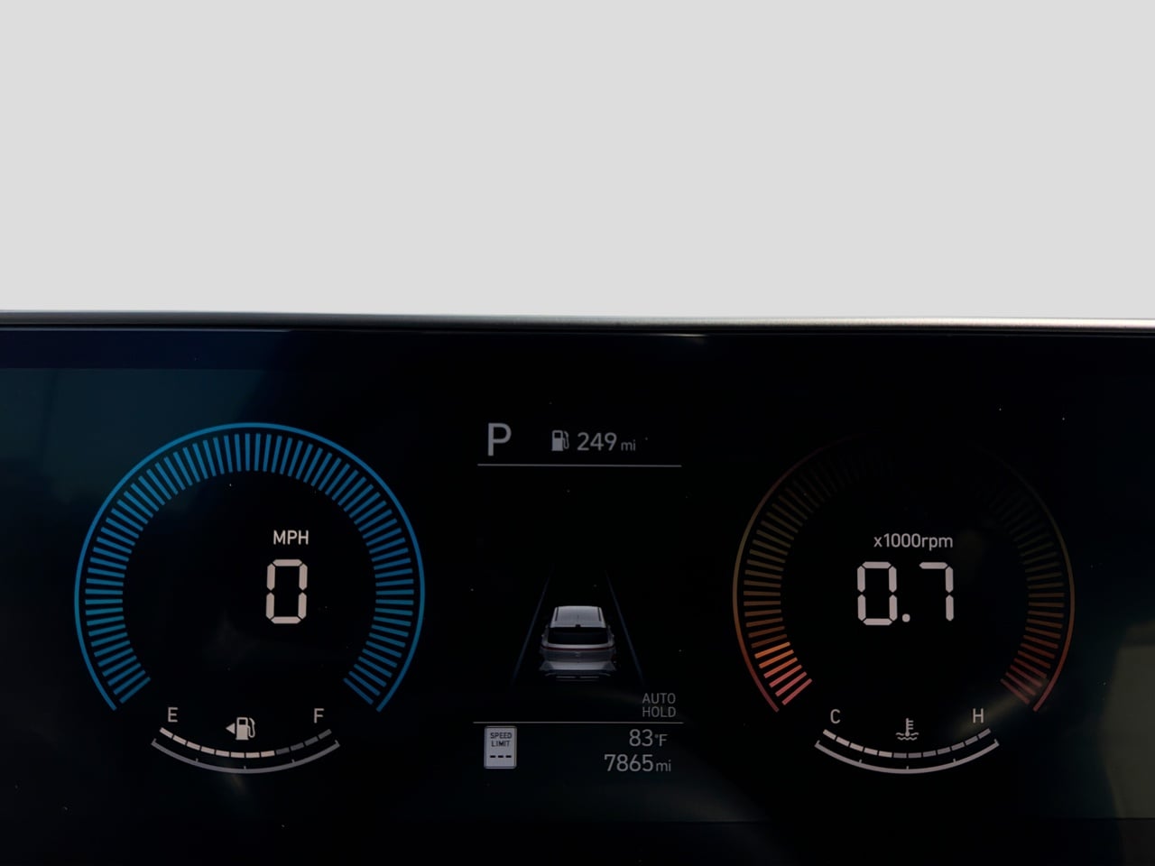 2025 Hyundai Kona SEL - Photo 20