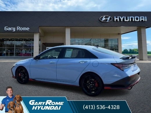 2026 Hyundai Elantra N - Photo 6