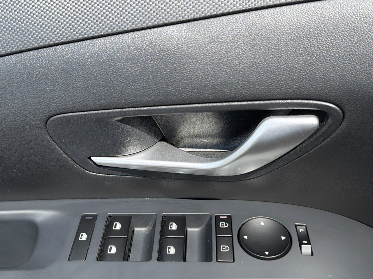 2025 Hyundai Santa Cruz SEL - Photo 16