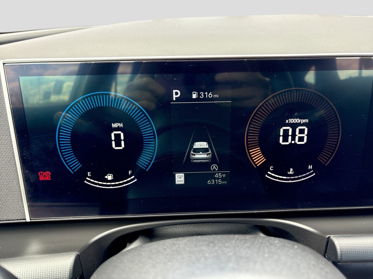 2025 Hyundai Tucson SE - Photo 16