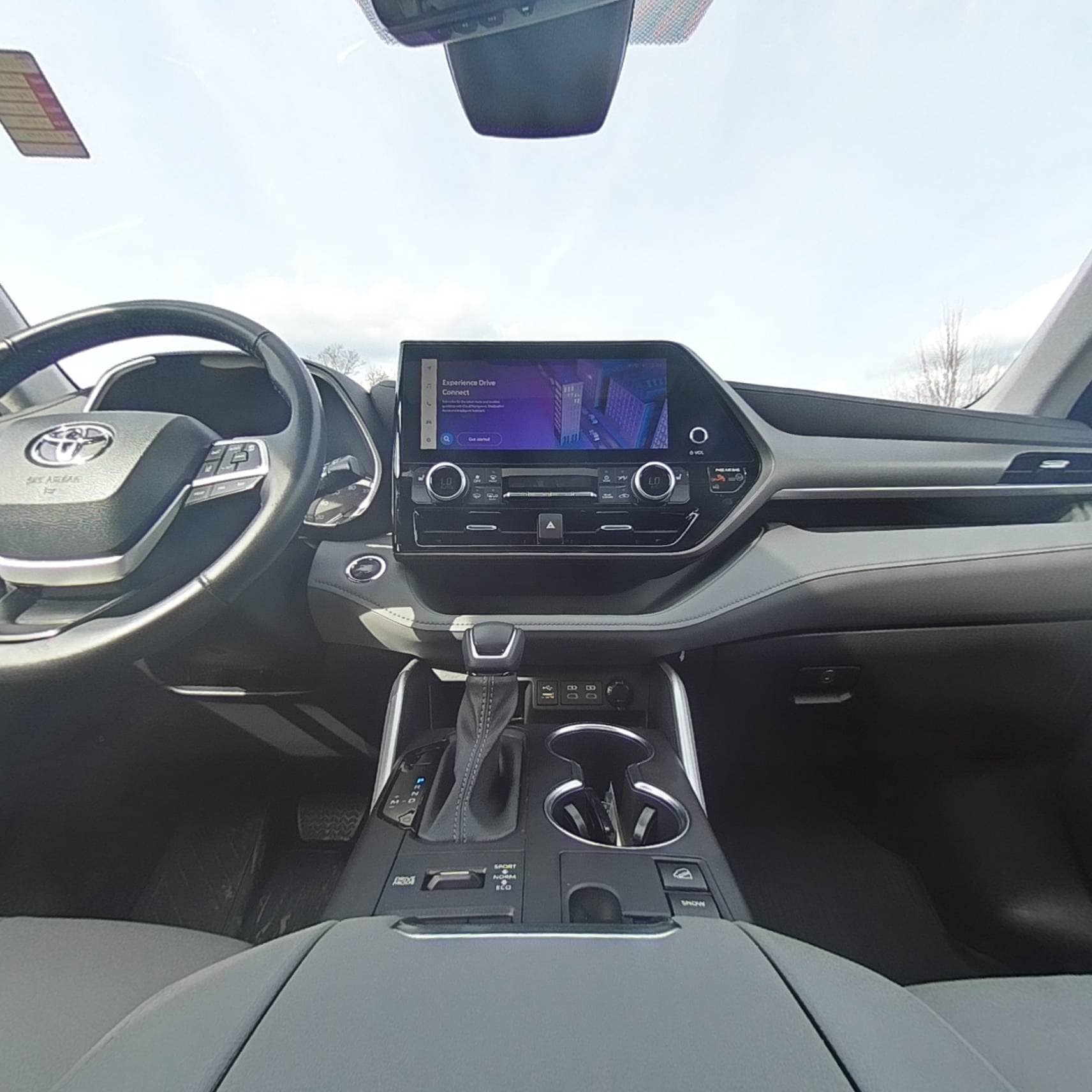 2023 Toyota Highlander XLE - Photo 27