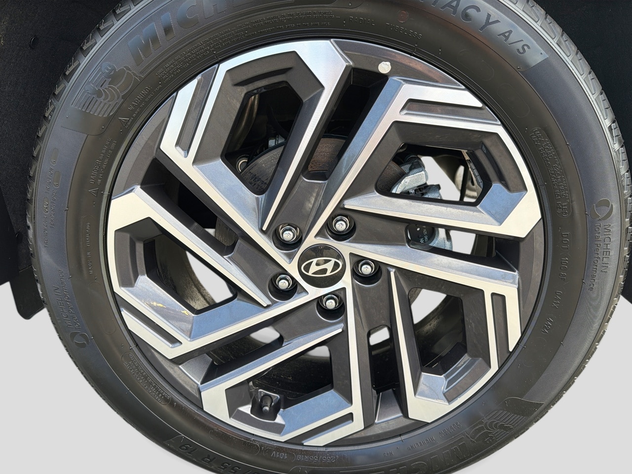 2025 Hyundai Tucson Limited - Photo 14