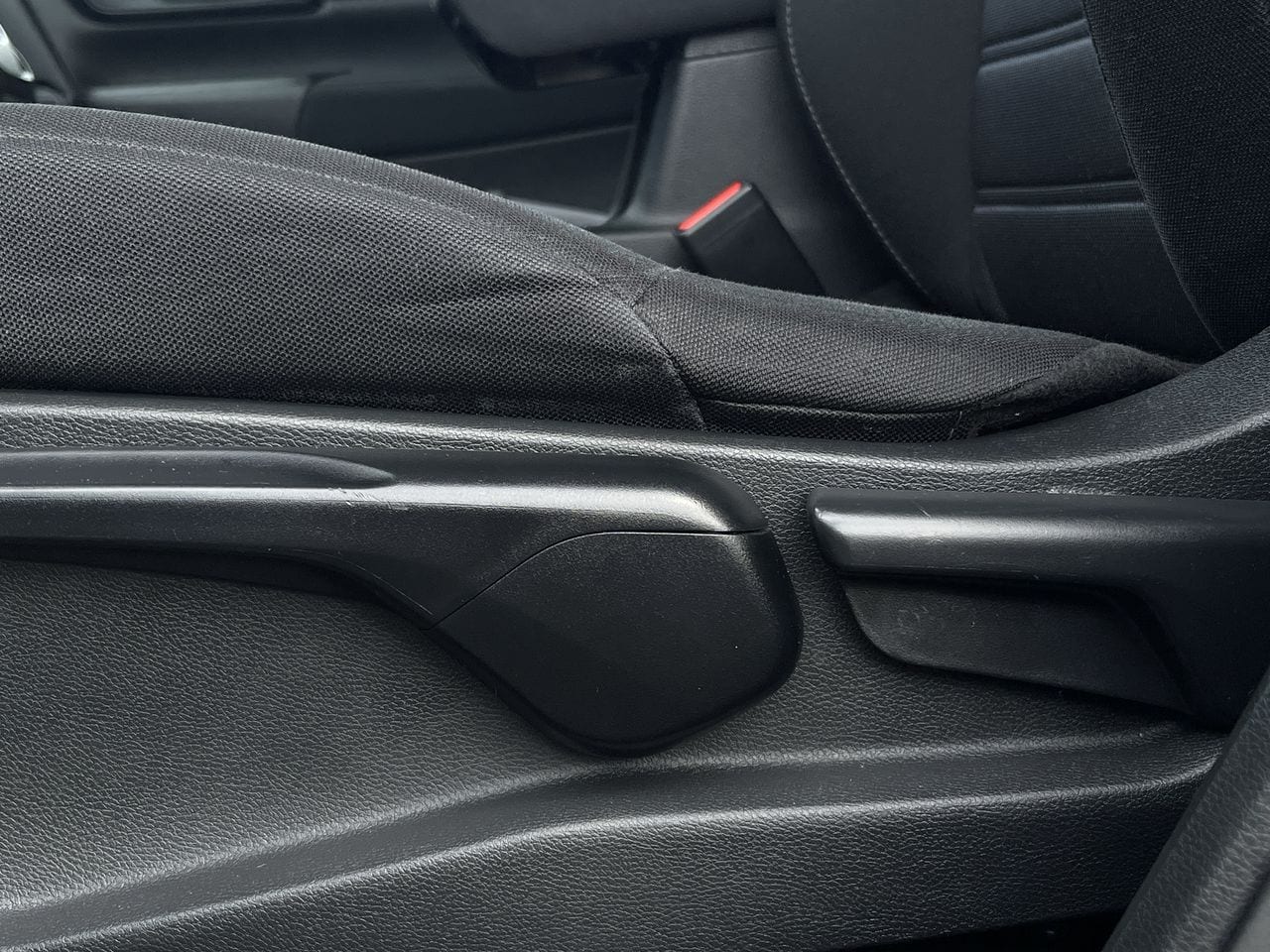 2020 Honda CR-V LX - Photo 13