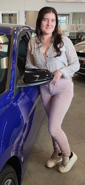 Staff member Sierra Warren from 48232dd82201