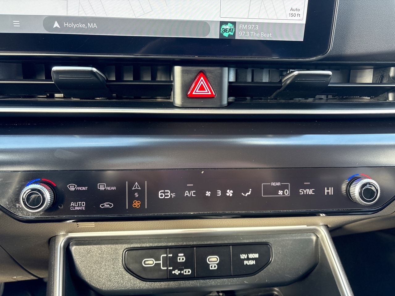 2025 Kia Carnival LXS - Photo 20