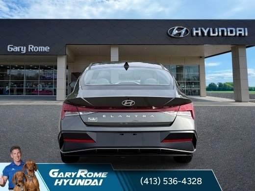 2024 Hyundai Elantra SEL - Photo 12