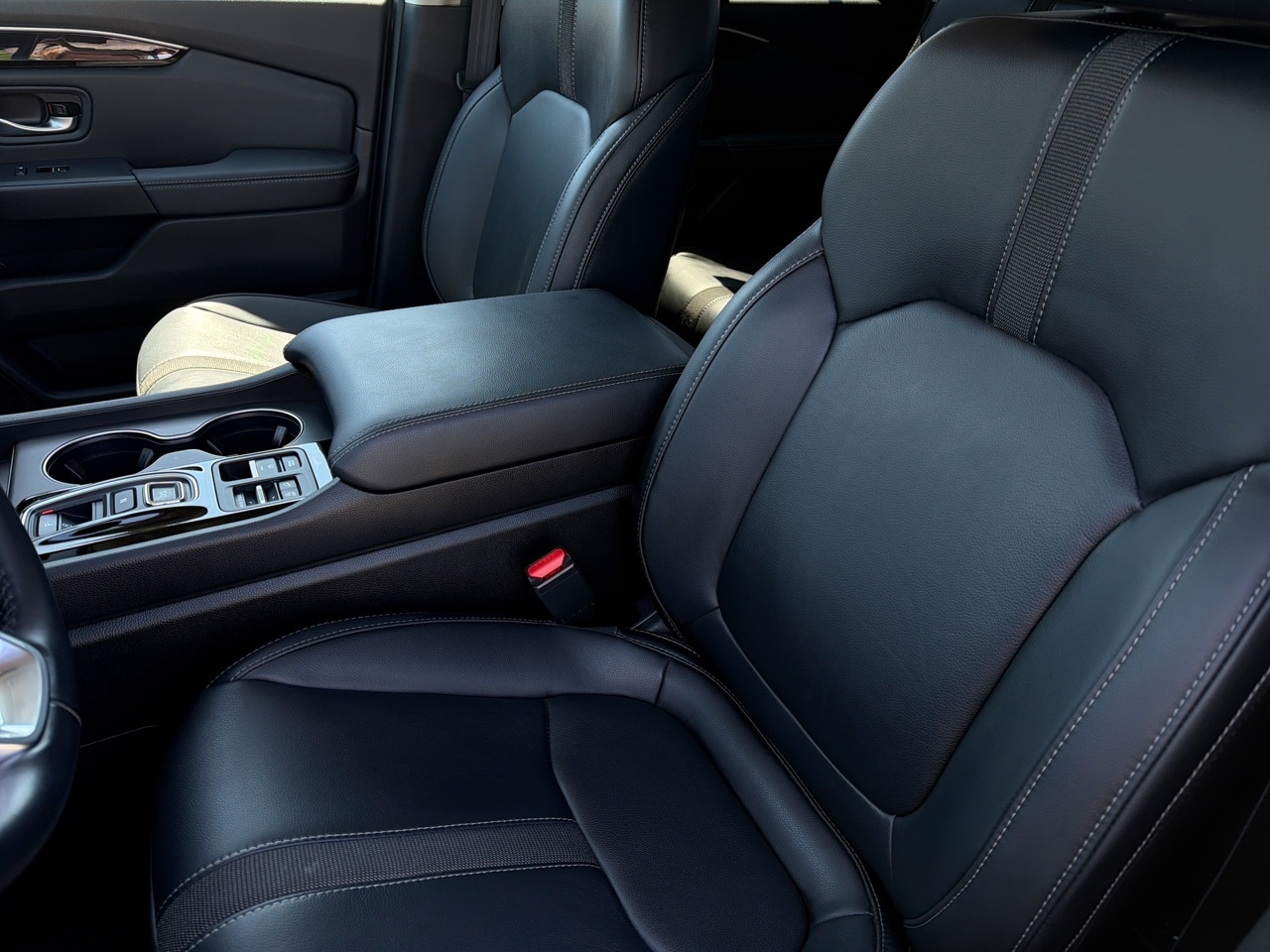 2025 Honda Pilot EX-L - Photo 18