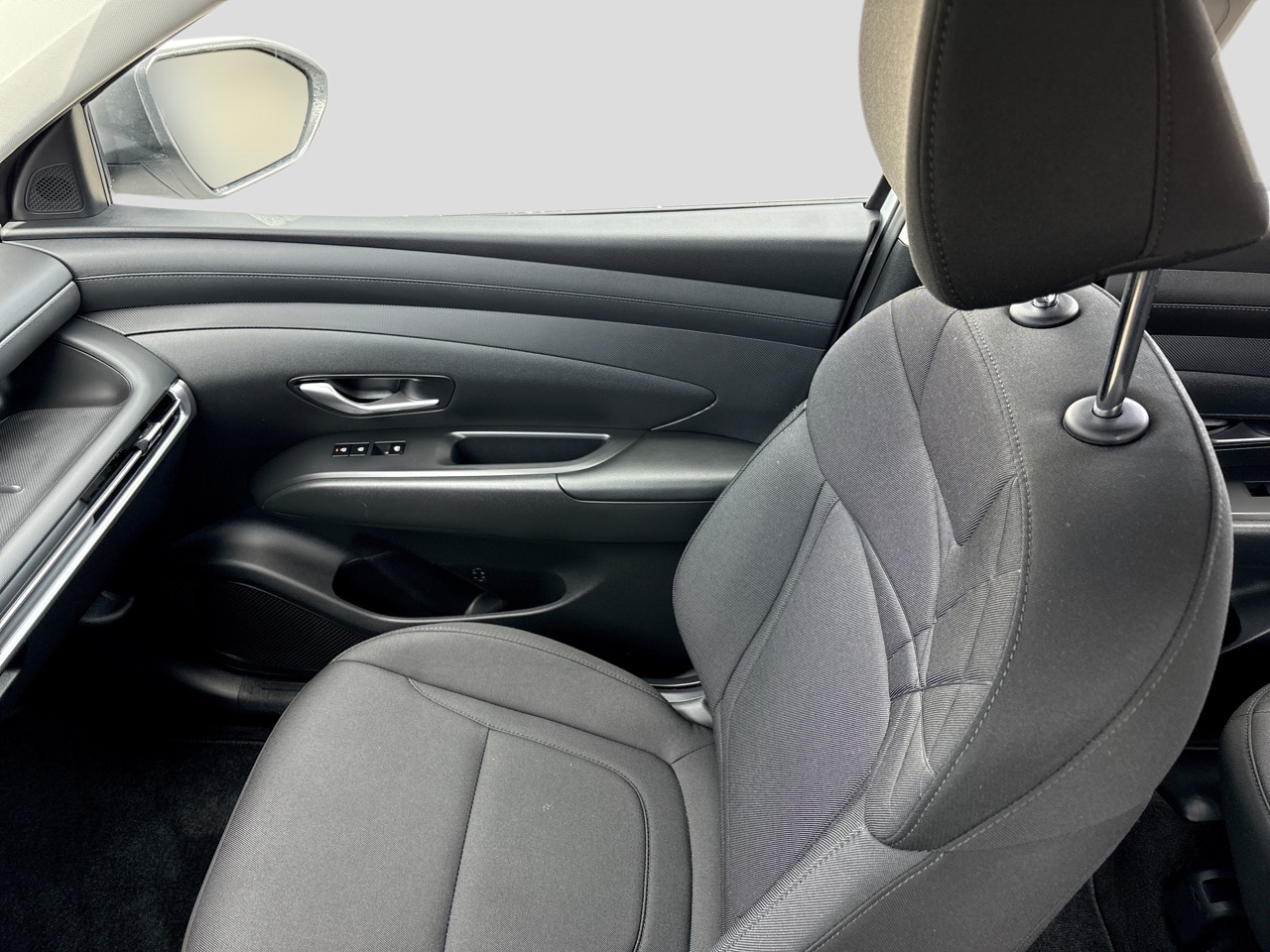 2025 Hyundai Tucson SE - Photo 20