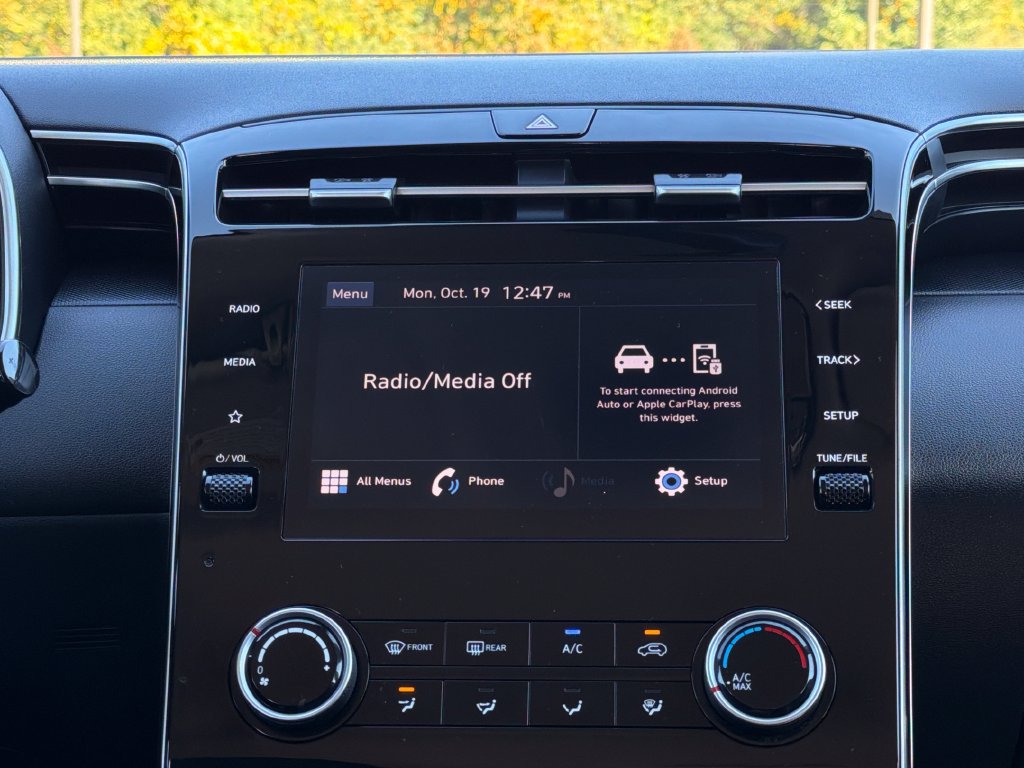2024 Hyundai Tucson SE - Photo 18