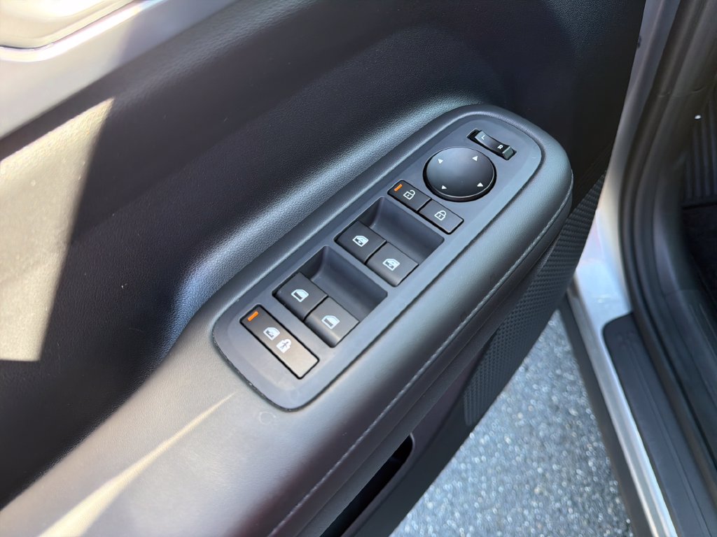 2025 Hyundai Santa Fe SEL - Photo 11