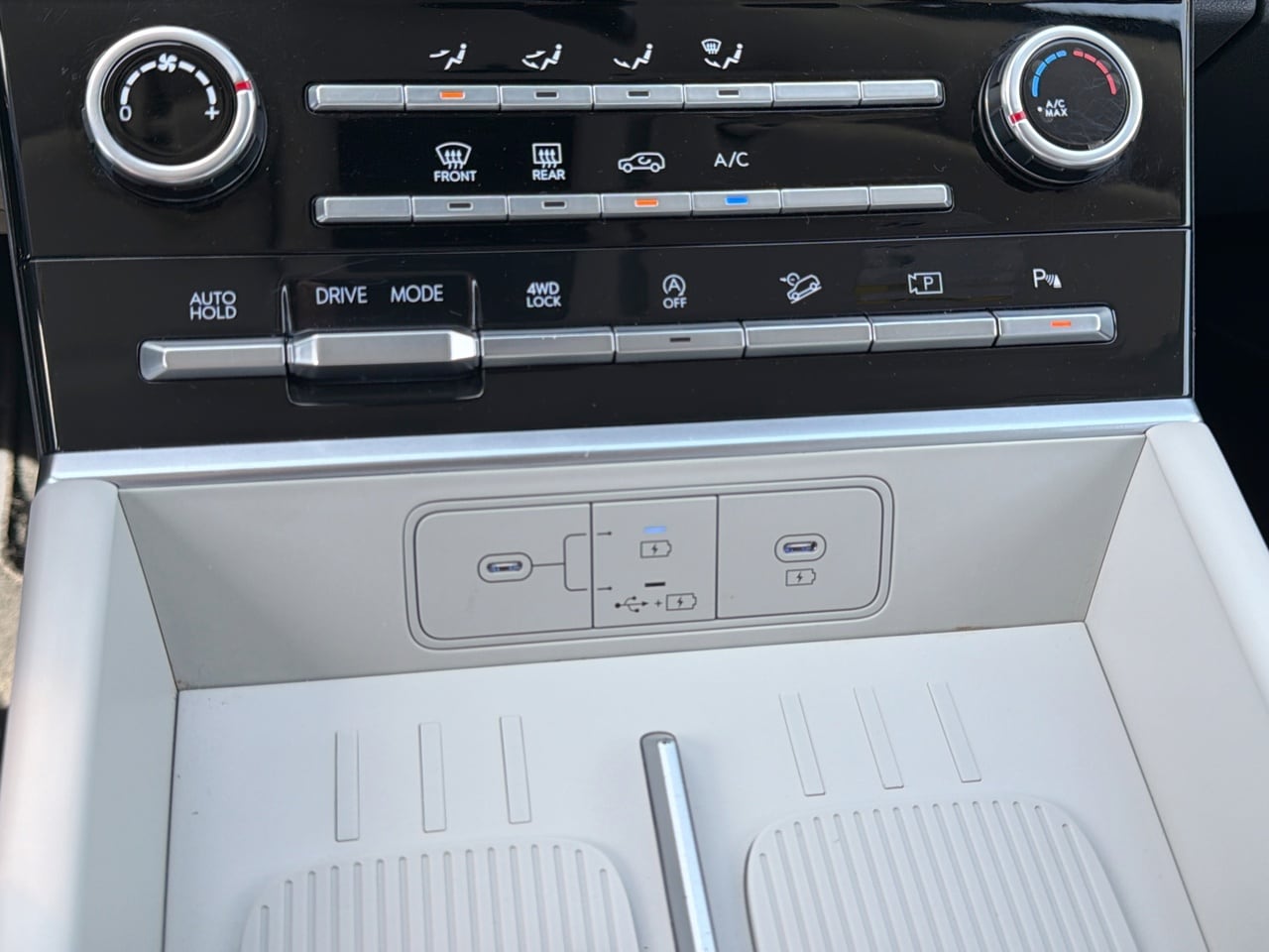 2024 Hyundai Santa Fe SE - Photo 24