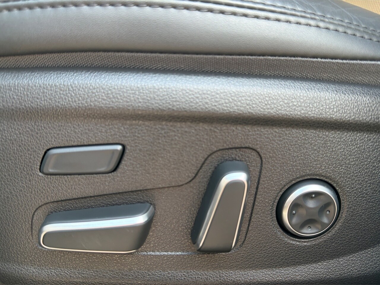 2023 Hyundai Santa Fe Calligraphy - Photo 17