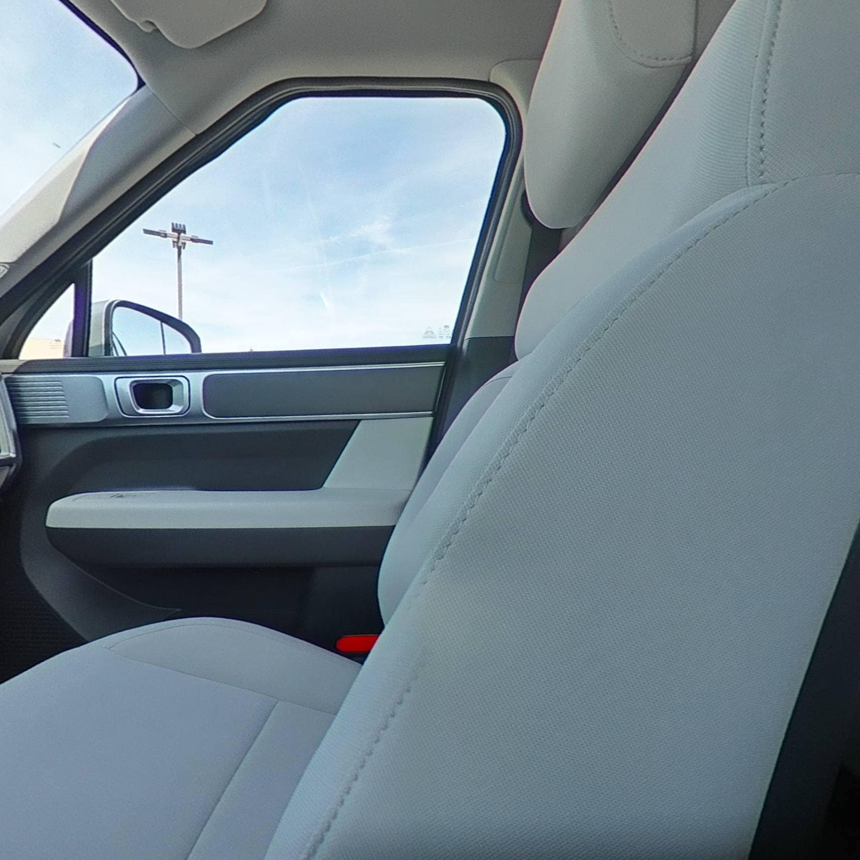 2024 Hyundai Santa Fe SE - Photo 32