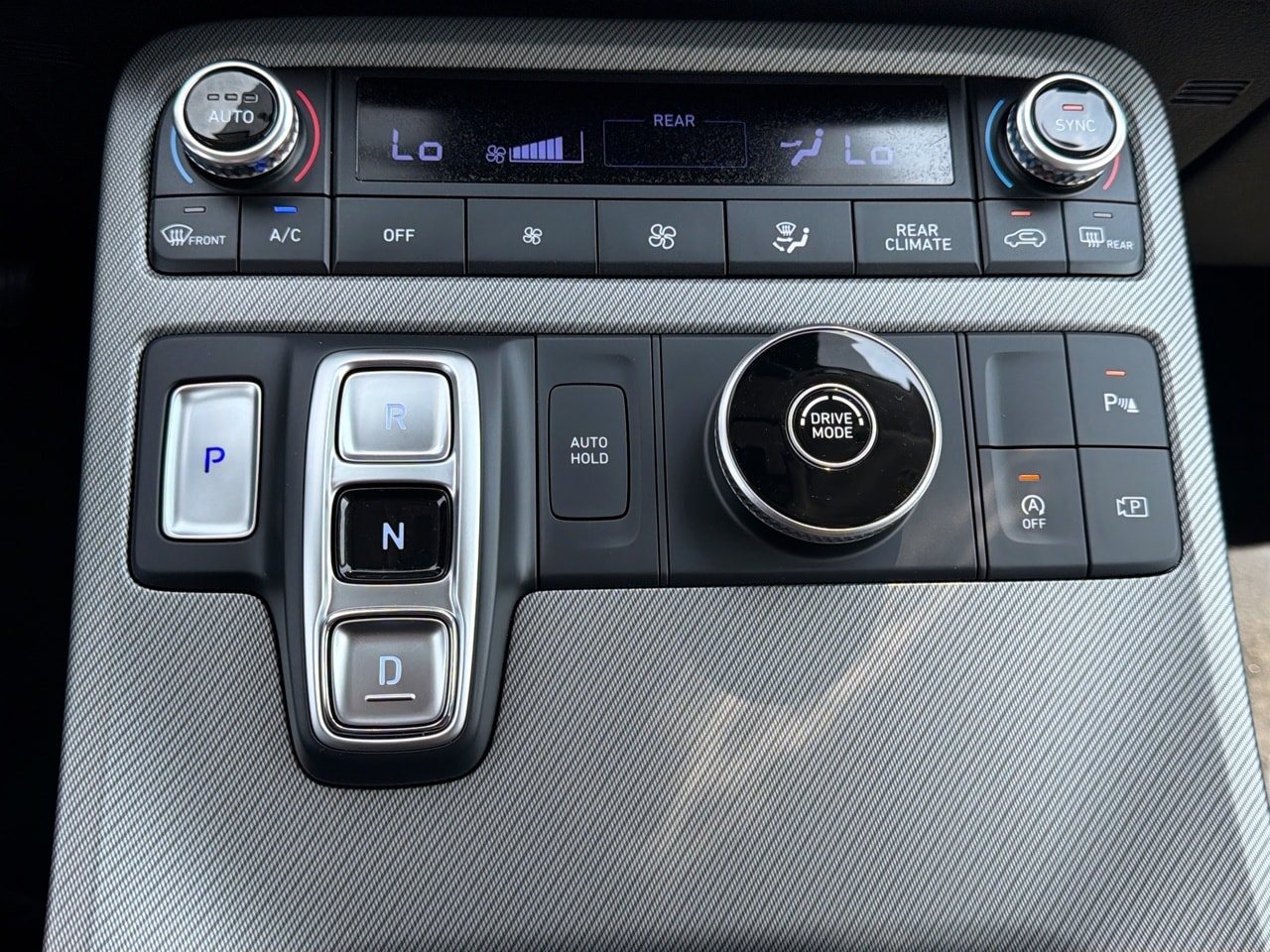 2025 Hyundai Palisade SE - Photo 24