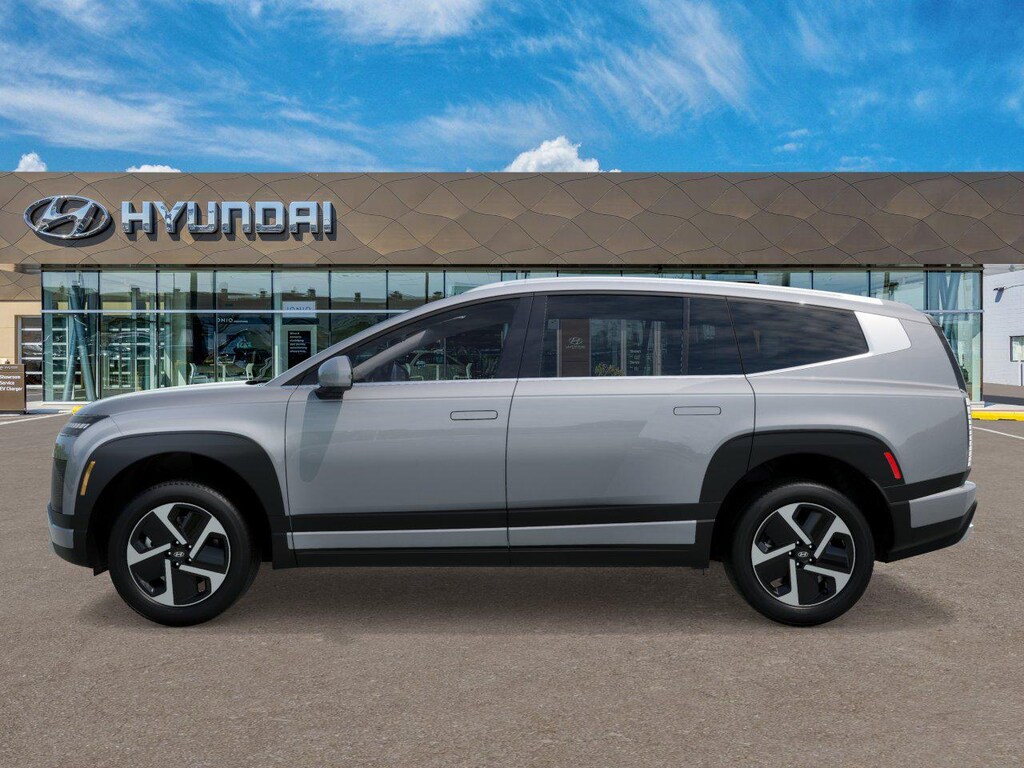 New 2026 Hyundai IONIQ 9 SE SUV