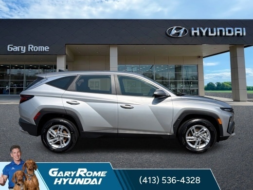 2025 Hyundai Tucson SE - Photo 11