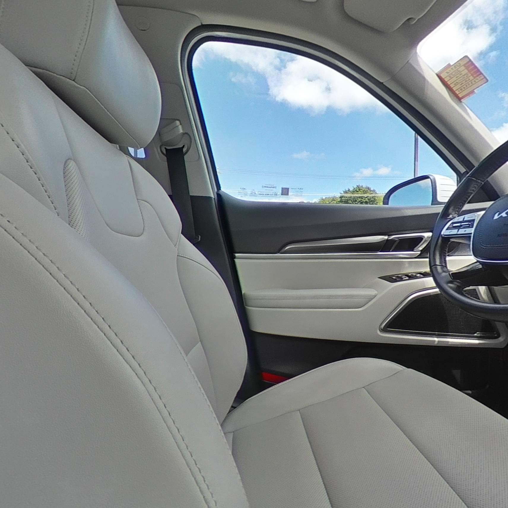 2023 Kia Telluride S - Photo 35