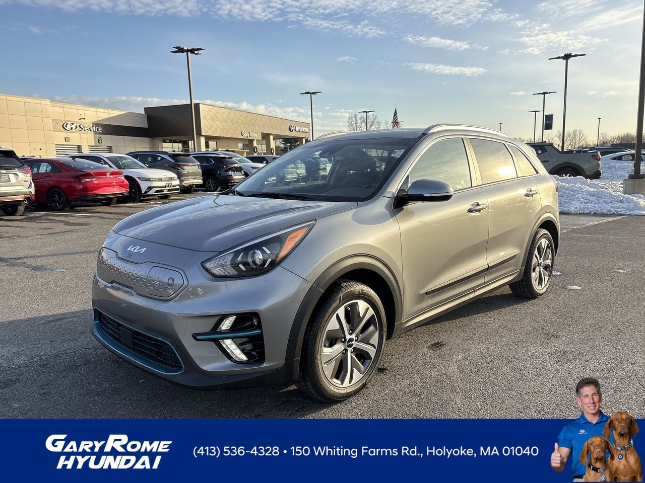 2022 Kia Niro EX's photo