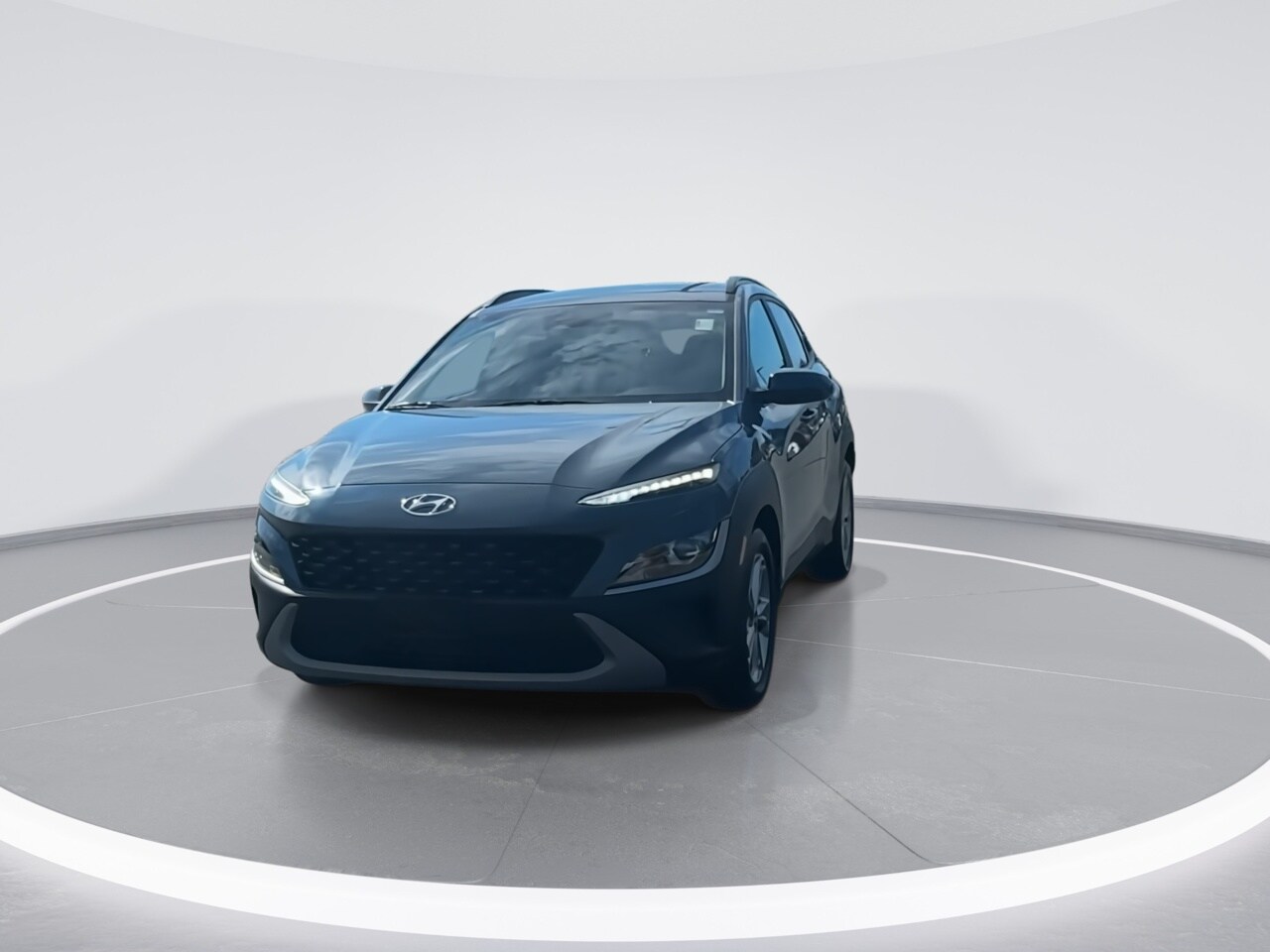 2022 Hyundai Kona SEL photo 2
