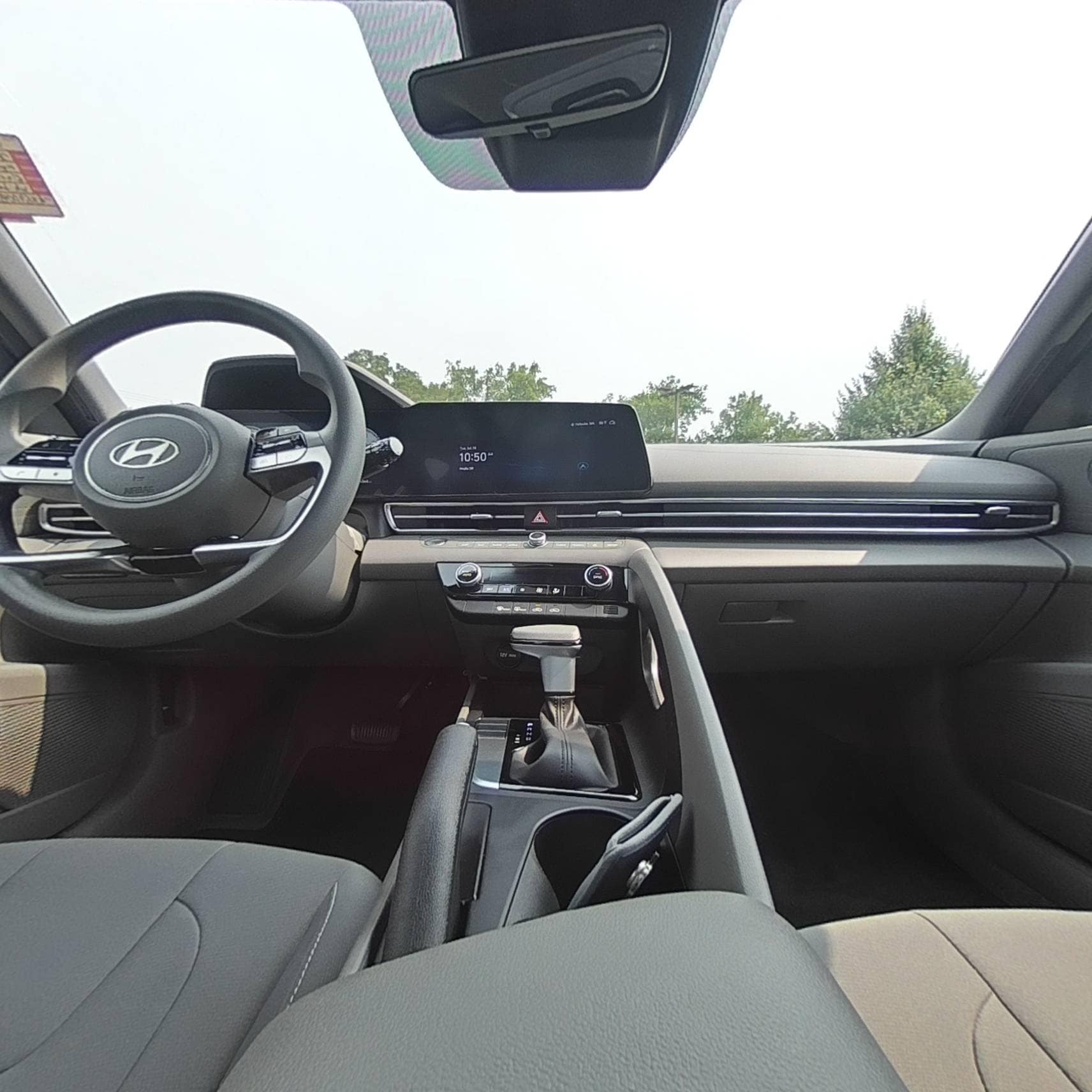 2024 Hyundai Elantra SEL - Photo 30