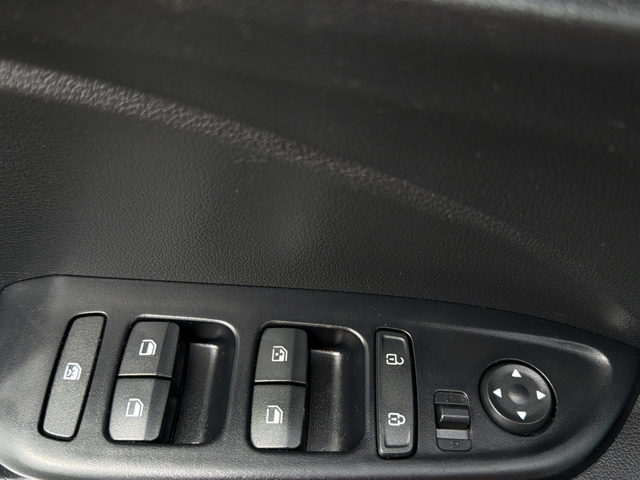 2023 Hyundai Venue SEL - Photo 16