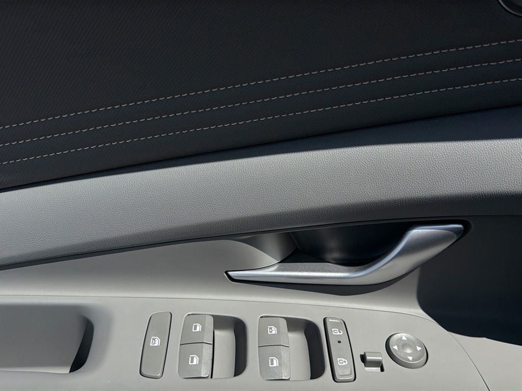 2026 Hyundai Elantra SEL Sport - Photo 16
