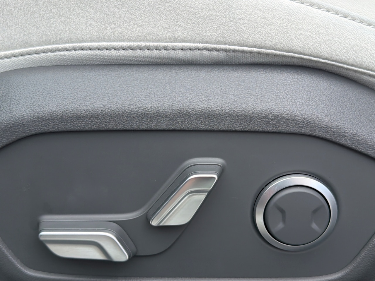 2026 Hyundai Santa Fe SEL - Photo 17