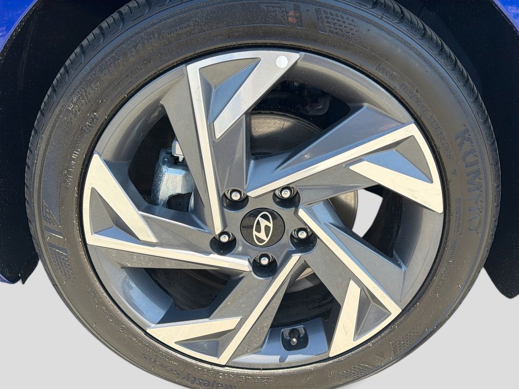 2025 Hyundai Elantra SEL - Photo 14