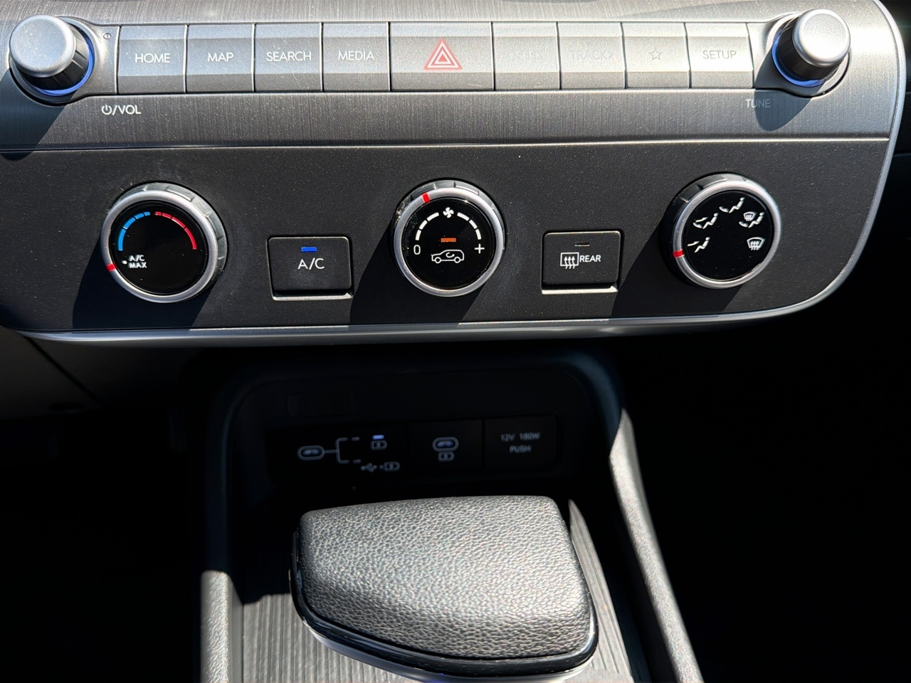 2024 Hyundai Kona SE - Photo 24