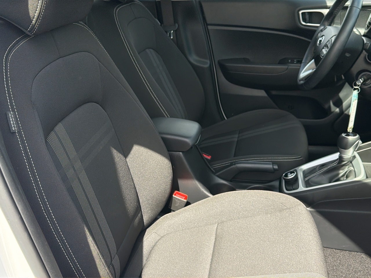 2023 Hyundai Venue SEL - Photo 25